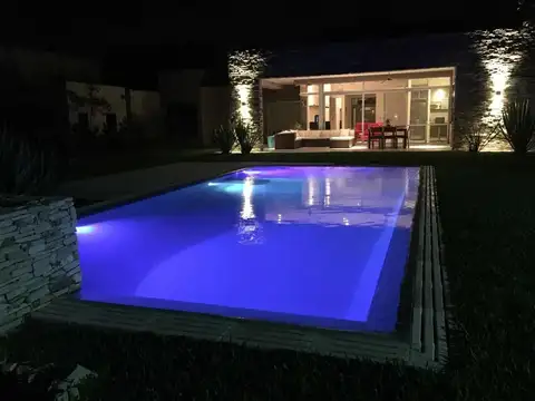 BARRIO PRIVADO SAUSALITO HERMOSA CASA DE 4 AMBIENTES - Foto 0