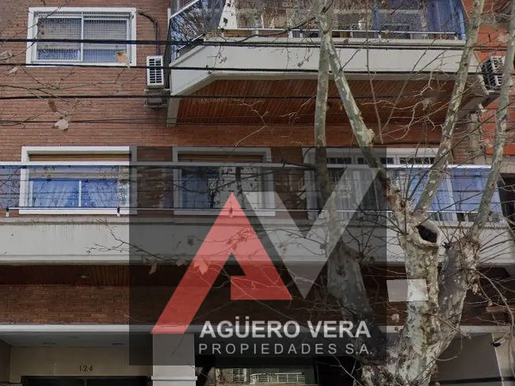 Venta de Departamento 5 AMBIENTES en Flores