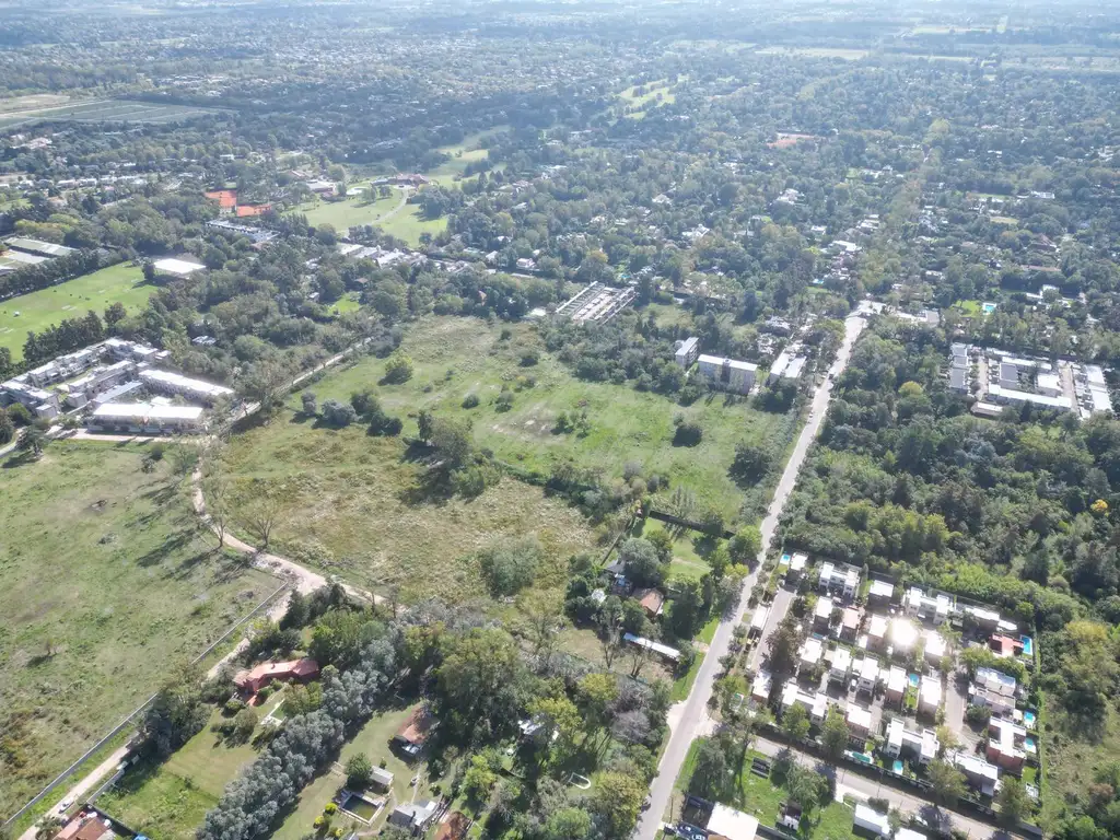 Terreno para emprendimientos o desarrollos cercano a Highland Park Pilar