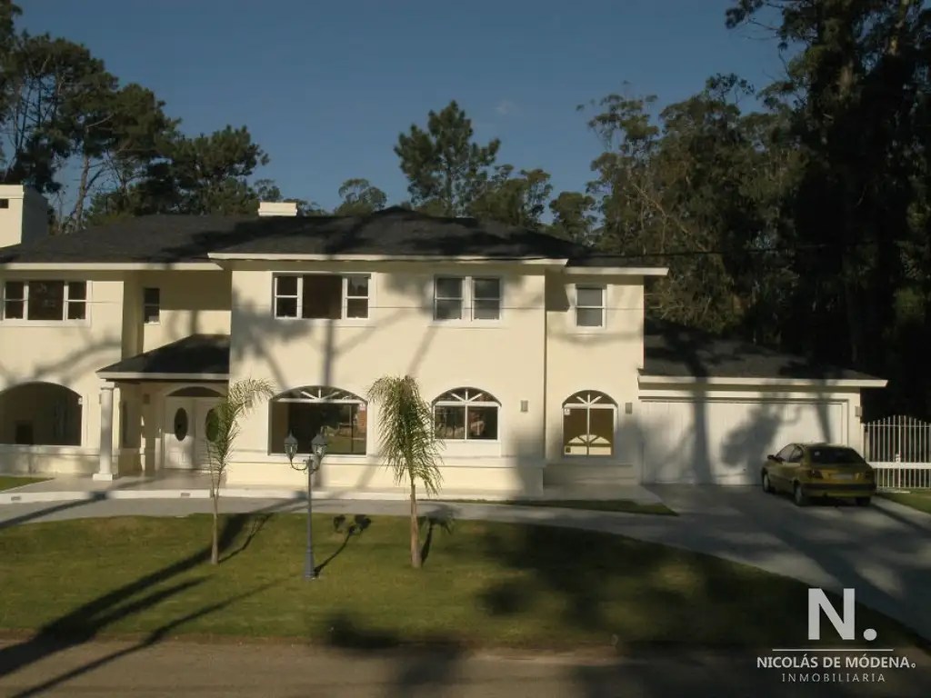 Vendida - Casa en Jardines de Cordoba - Punta del Este