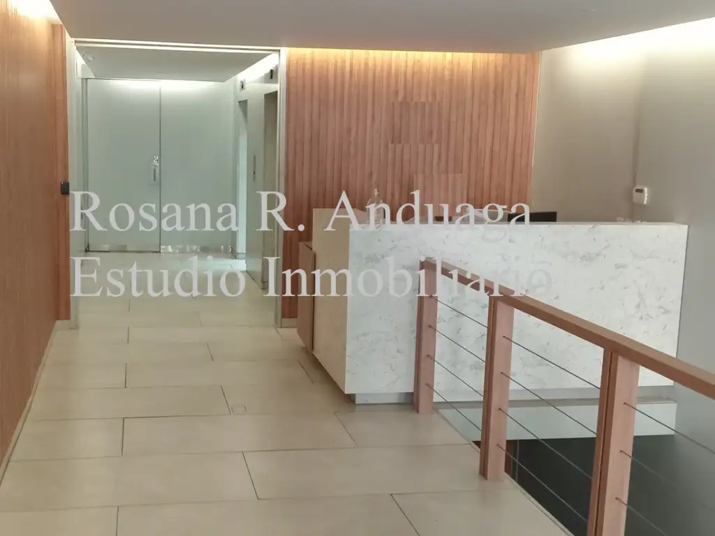 EXCELENTE PISO DE OFICINAS CON VISTA A PLAZA SAN MARTIN - PISO ALTO