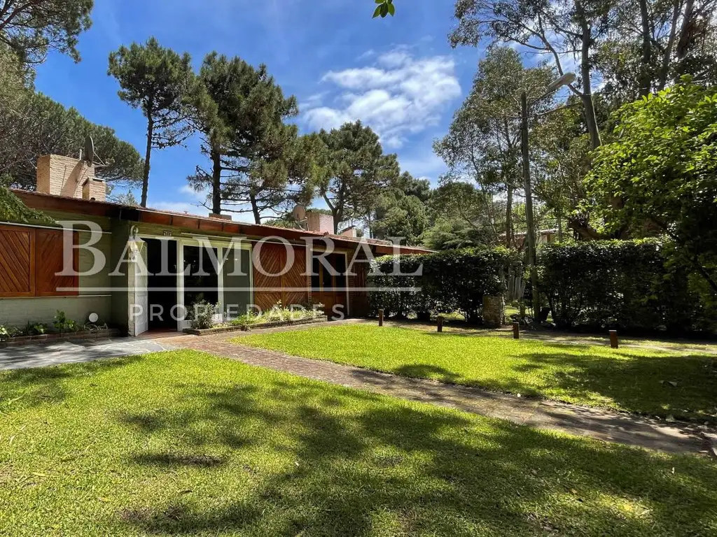 Casa en Alquiler - Zona: Pinamar Norte / REF: 8274