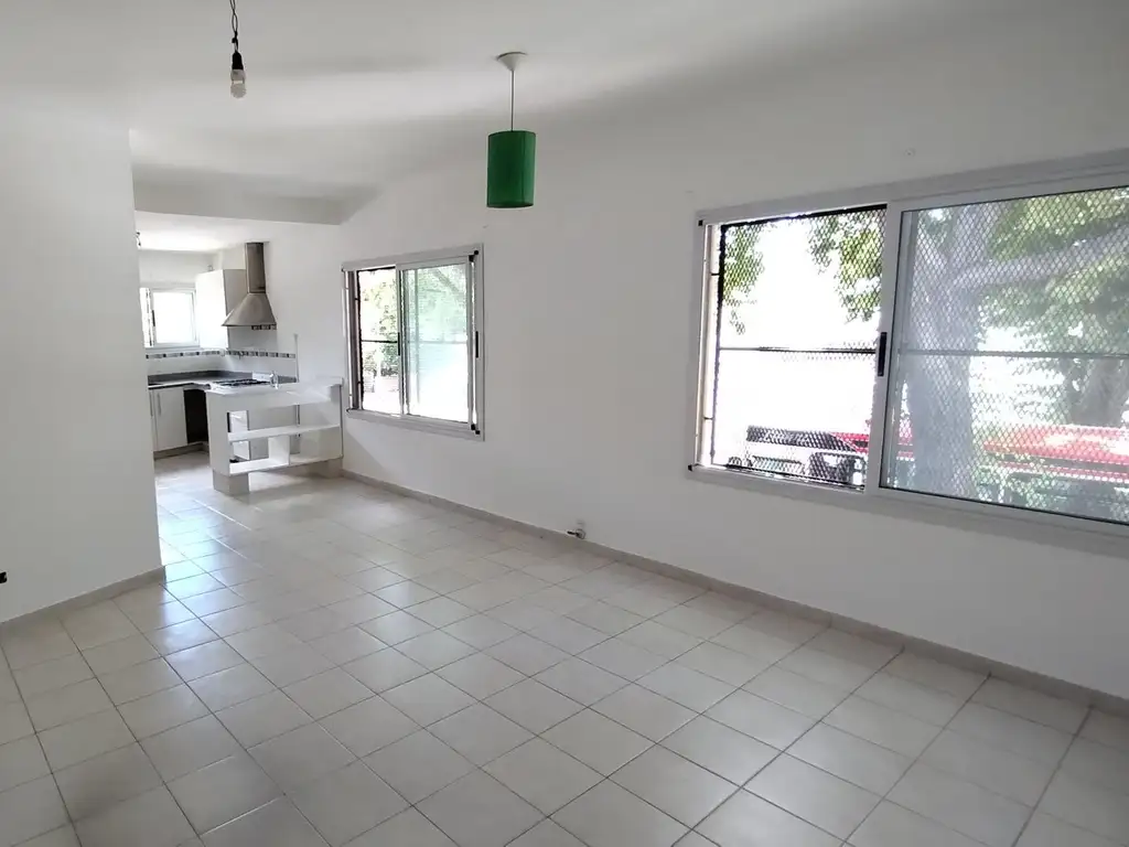 Venta PH con terraza sin expensas todo luz