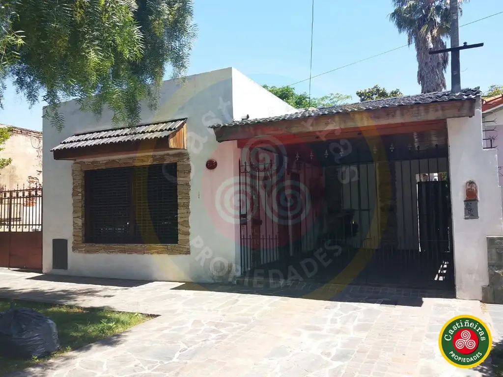 Casa en venta en Fray L Beltran e/ Molina Arrotea y Ramón Falcón 600 -  Lomas De Zamora - Argenprop