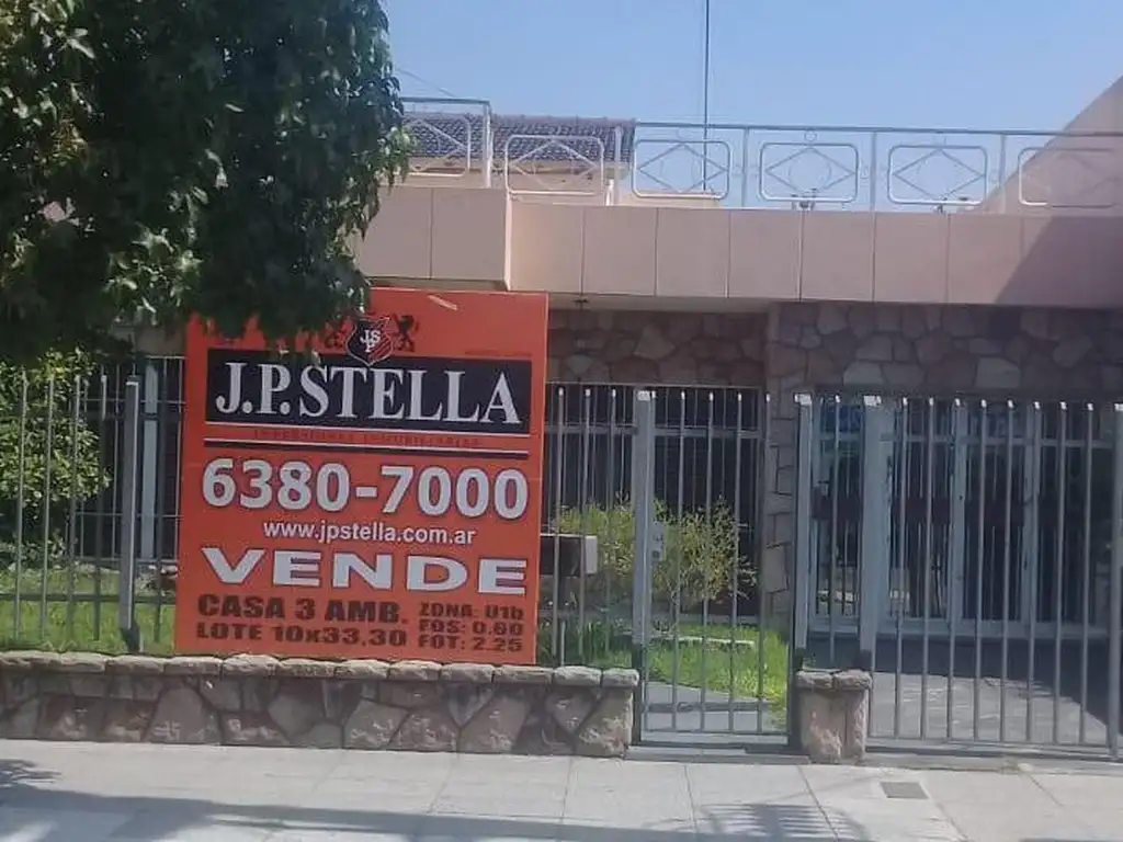 Casa 3 Amb c/ Garage - Lote 10x33 - 152 m² Cubiertos - S.Justo (Ctro)