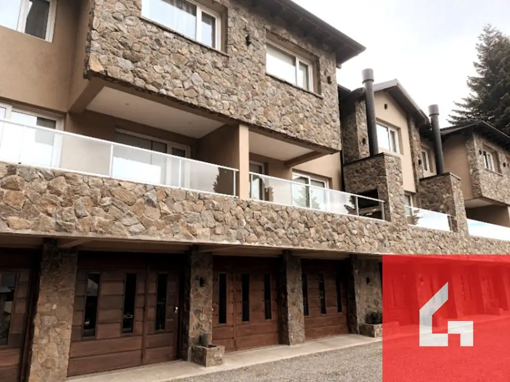 Departamento en venta de 3 dormitorios c/ doble  cochera en San Martin de los Andes