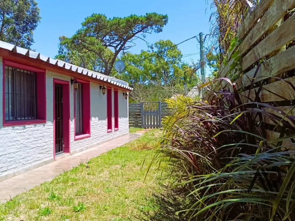 Casa Alquiler por quincena de 2 dormitorios c/ cochera en La Paloma