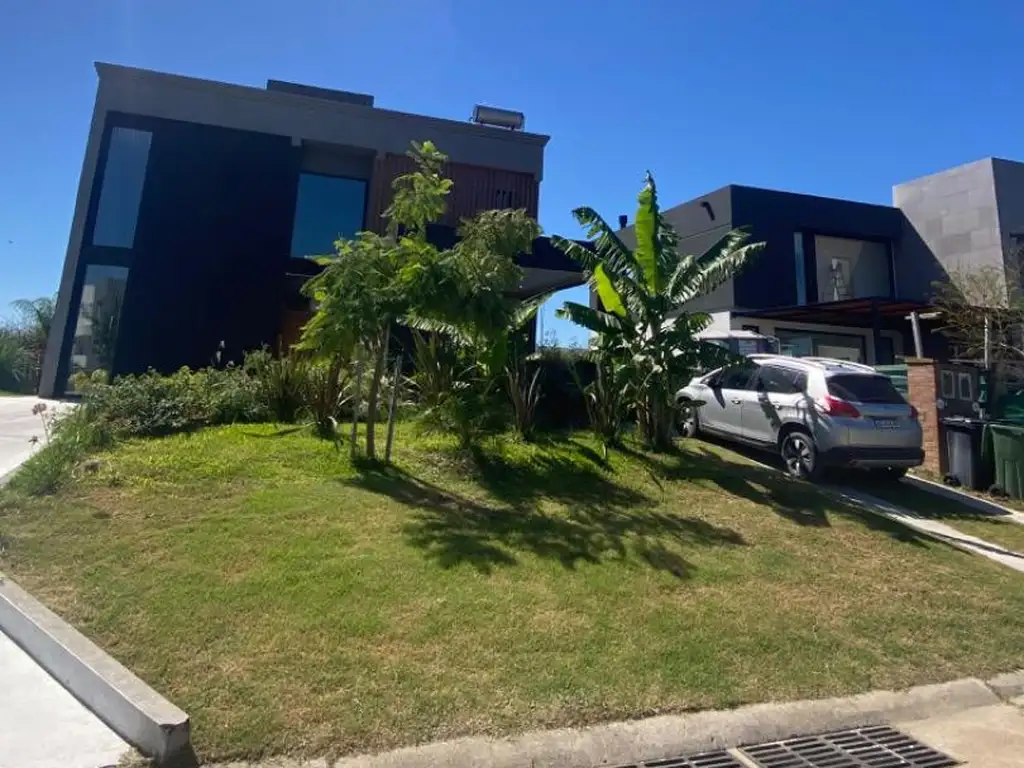 Casa en venta en Ceibos Puertos del Lago Escobar