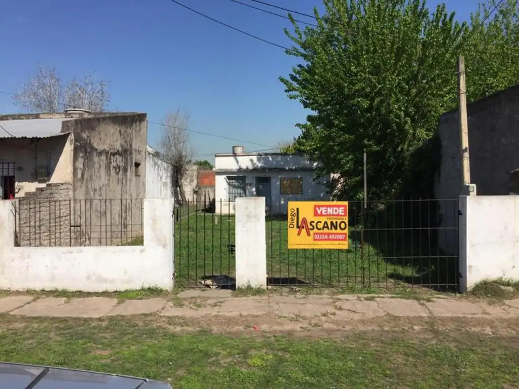 Casa en Excelente Ubicación sobre Reina Elena 2280