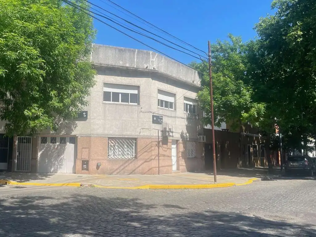 PISO 4 amb. + escritorio / sin expensas SOLO USO COMERCIAL O PROFESIONAL