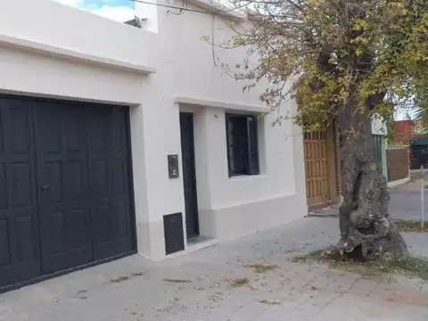 Casa - Venta - Argentina, Tres Arroyos - Alberdi 300