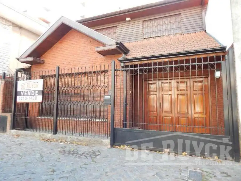 Chalet en Venta en Quilmes Este