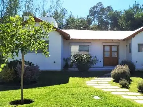 Casas en Venta en Juana Koslay - Argenprop