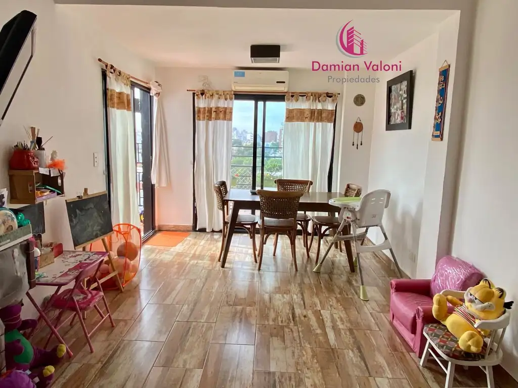 VENTA HERMOSO 3 AMBIENTES CON BALCON TERRAZA Y PARRILLA