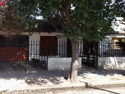 CASA EN VENTA 2 DORMITORIOS