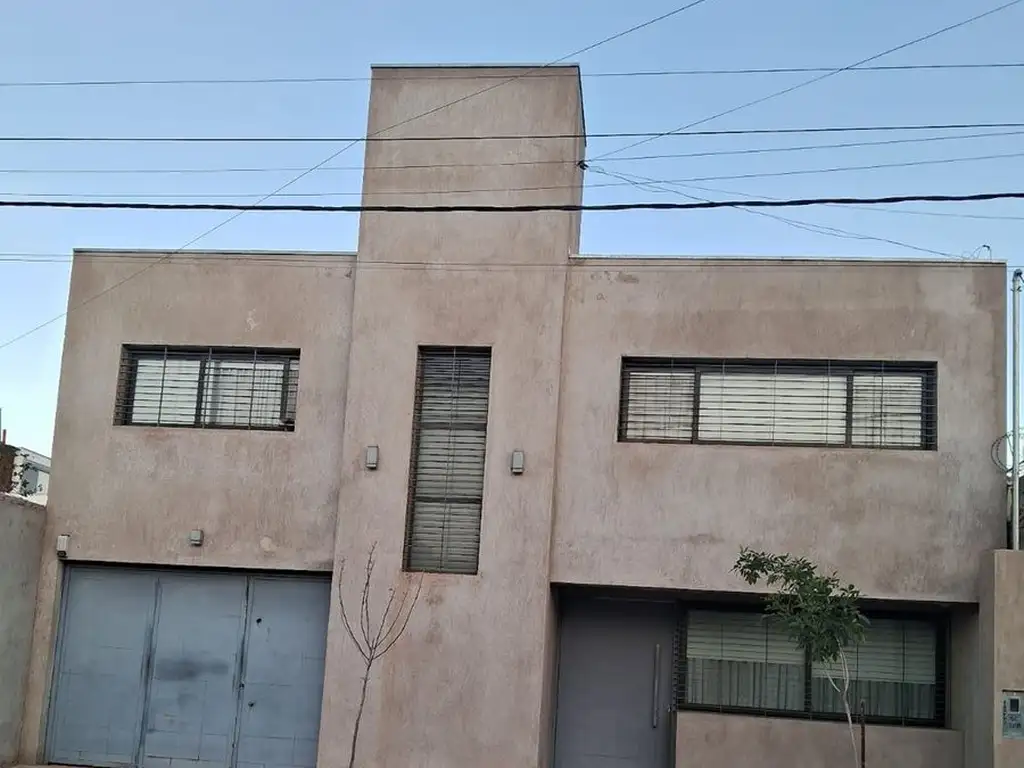 Casa 3 dormitorios Calle Almirante Brown Las Heras