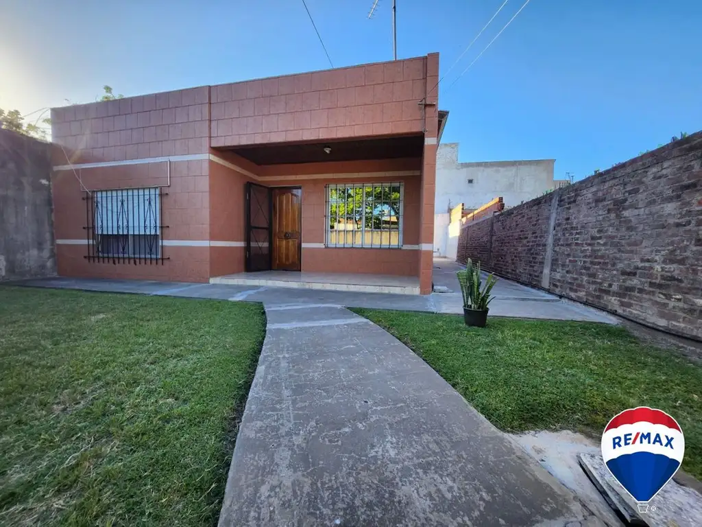 venta casa 3 amb c/ patio y dpto Florencio Varela