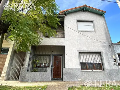 Venta de ph de 3 ambientes con terraza en Bernal Oeste