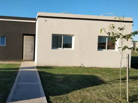 Navarrete Propiedades - Casa en venta en San Ramon Pilar del Este - Foto 0