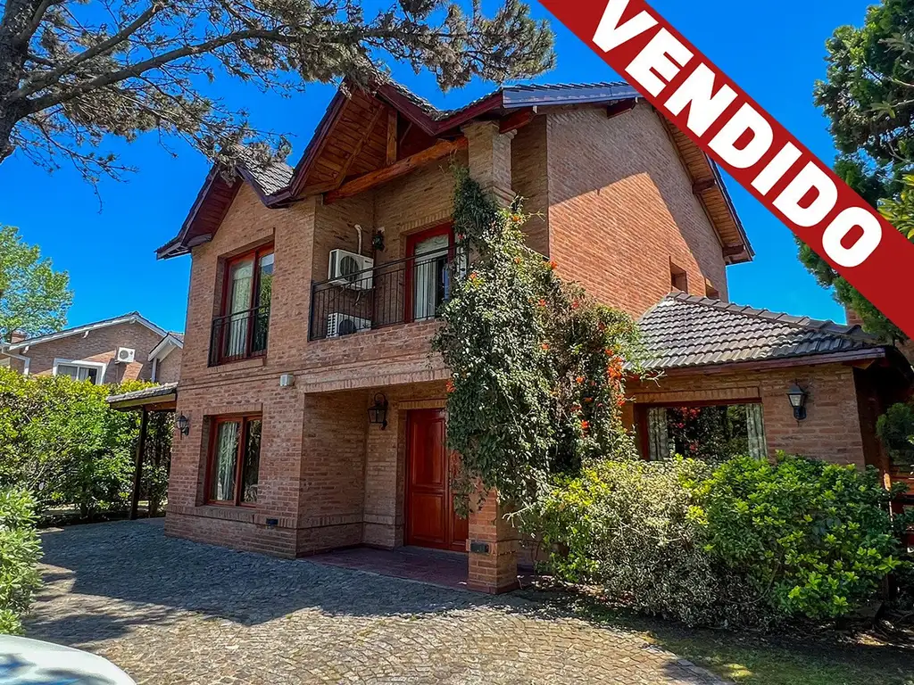 Casa  en Venta en La Delfina, Pilar, G.B.A. Zona Norte