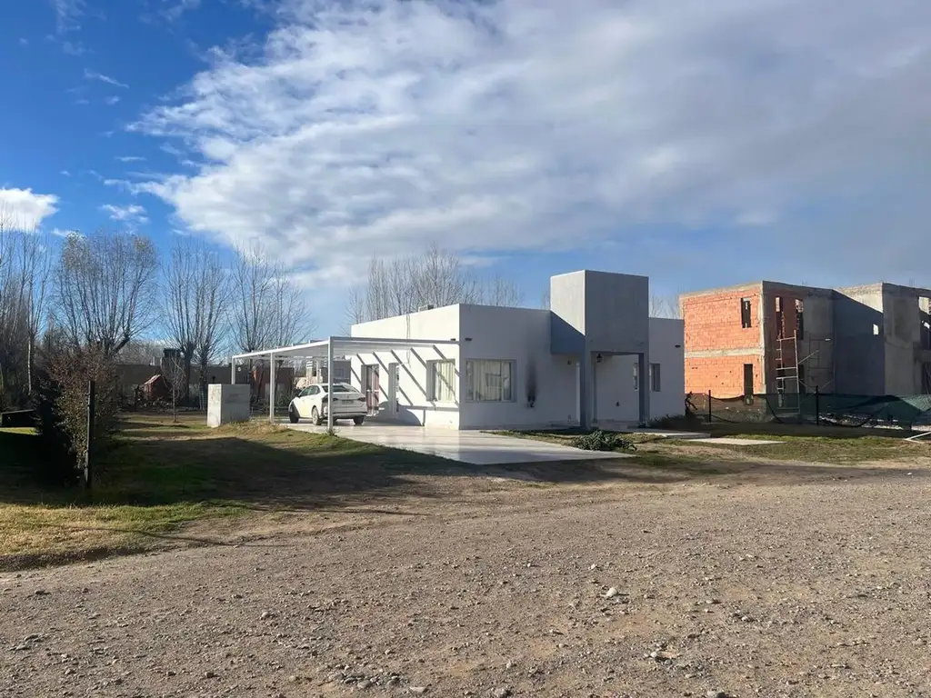 VENTA DE CASA EN FINCAS DE PLOTTIER APTA CREDITO