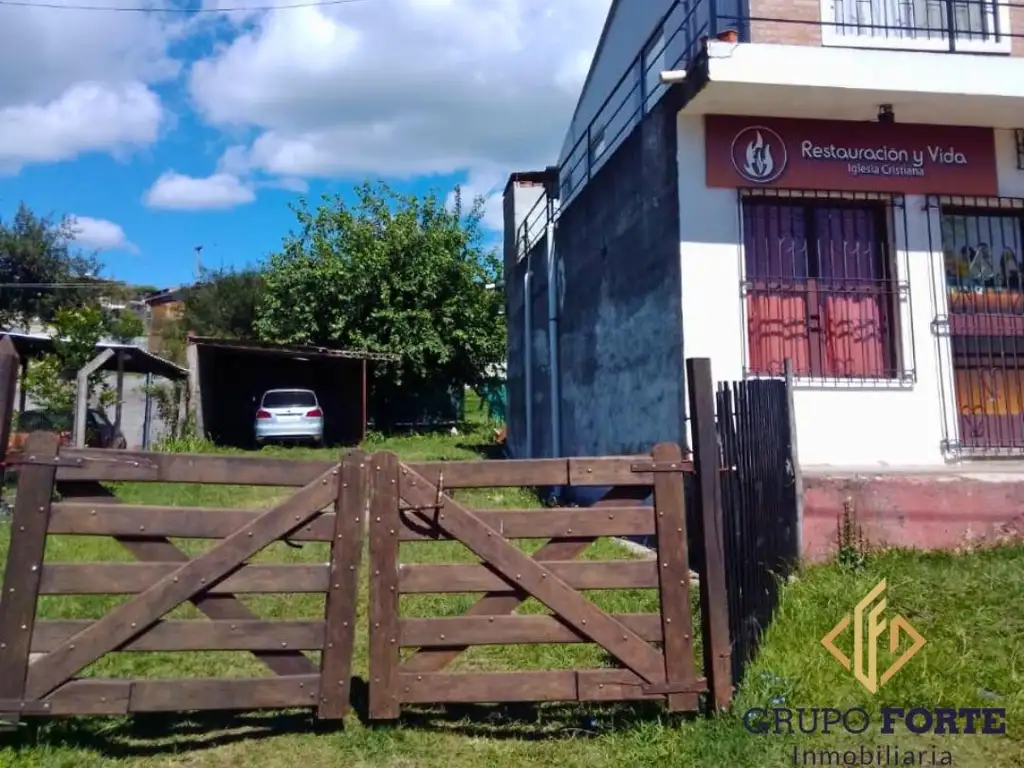 Casa En Venta Sobre la Ruta E-53 + Local Comercial