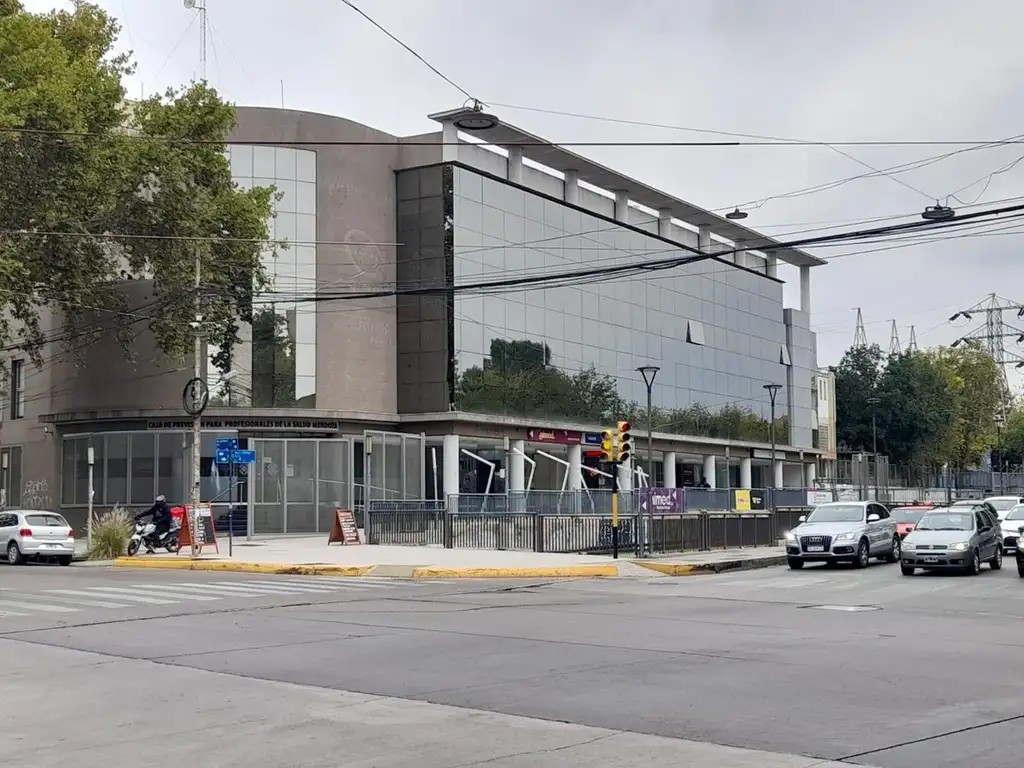 VENTA DE OFICINA, BARRIO CÍVICO, CIUDAD DE MENDOZA