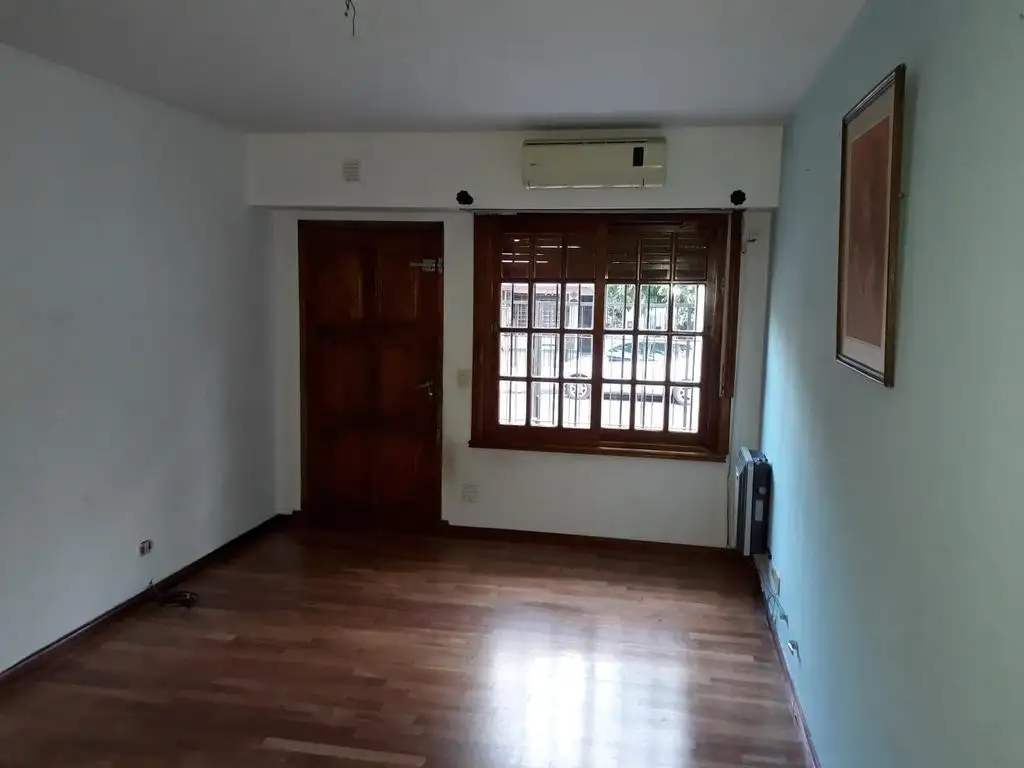 Casa en Venta - 4 ambientes - USD 182.000