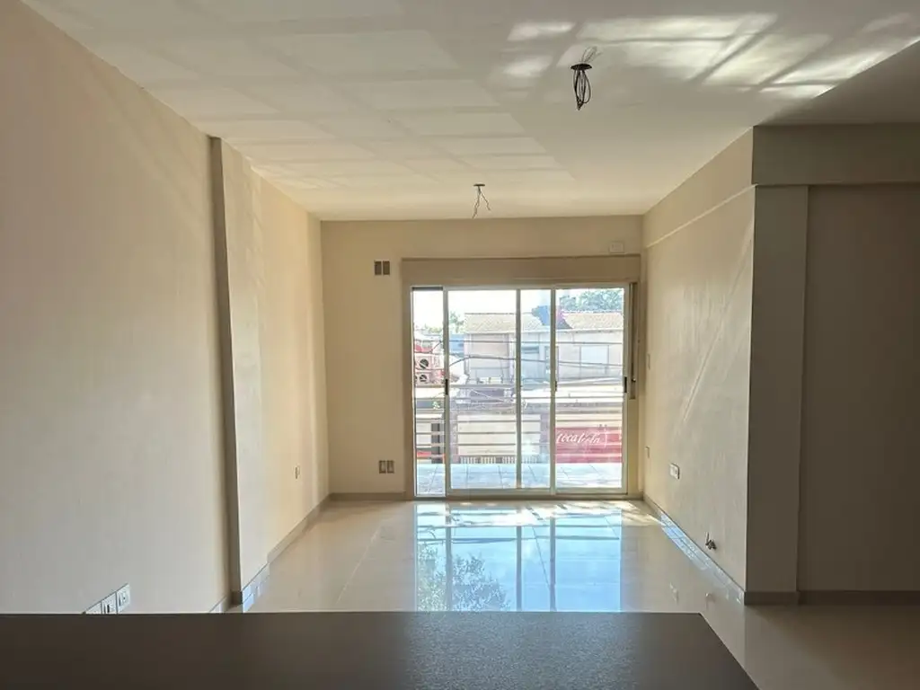 Departamento tres ambientes en venta - Villa Luro