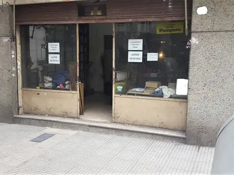 Local en Venta en Once