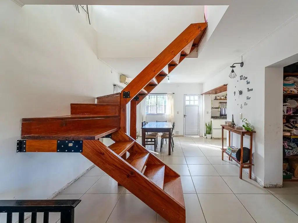 Casa en venta Santa Rita Rio 5 ambientes c/ jardín