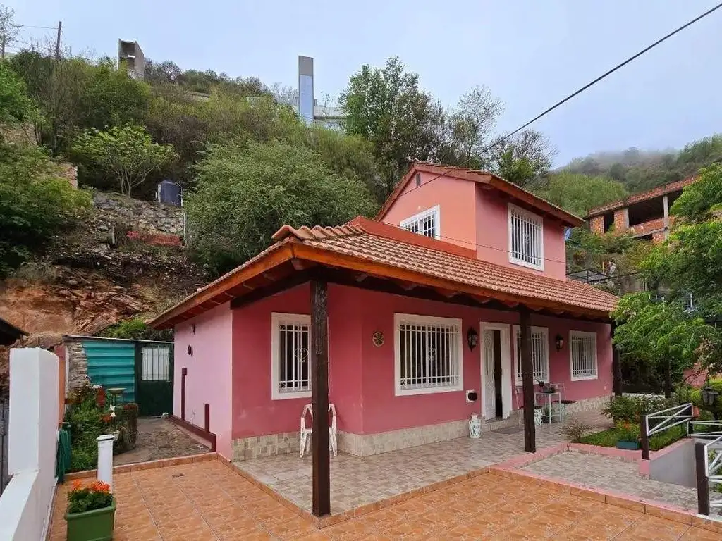 VENTA CASA Y DPTO EN BARRIO LA CUESTA CARLOS PAZ