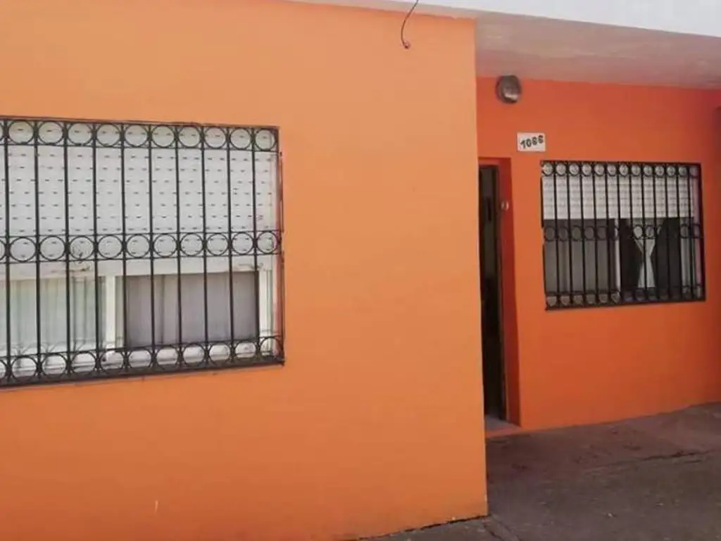 Vendo casa en Puerto Gral San Martin