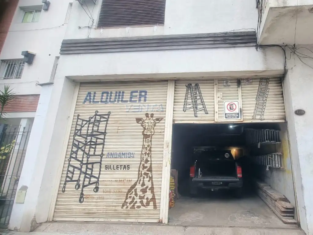 Venta de Local comercial en Montre Castro