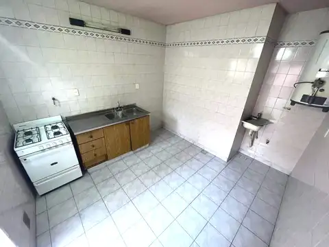 Departamento en Alquiler - 3 ambientes - $ 350.000