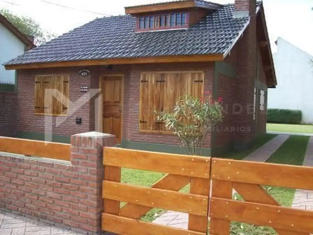 Casa  en Venta en La Lucila del Mar, Costa Atlántica, Buenos Aires