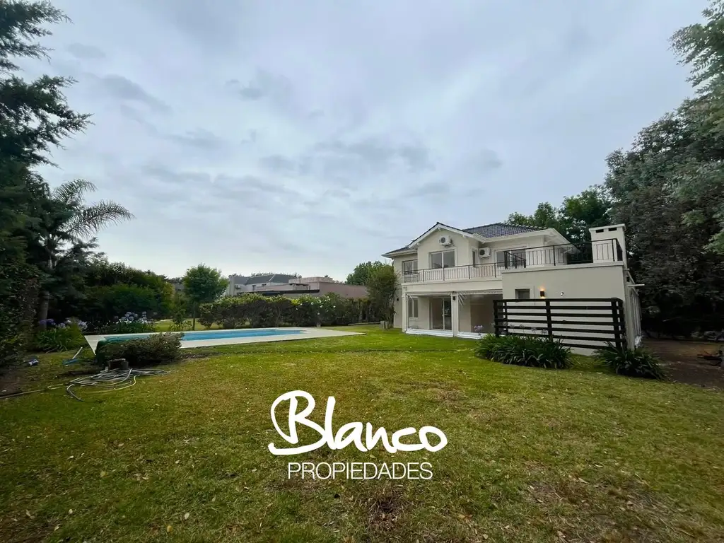 Casa  en Venta en Sausalito, Pilar, G.B.A. Zona Norte