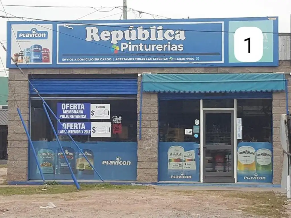 VENTA DE LOCALES Y SALON EN IMPORTANTE ESQUINA