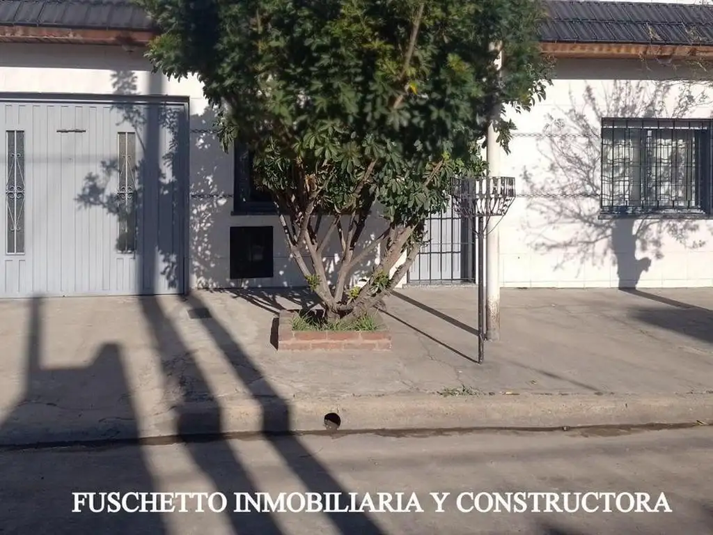 Venta de Casa en lote propio Vivienda Multifamiliar en La Tablada