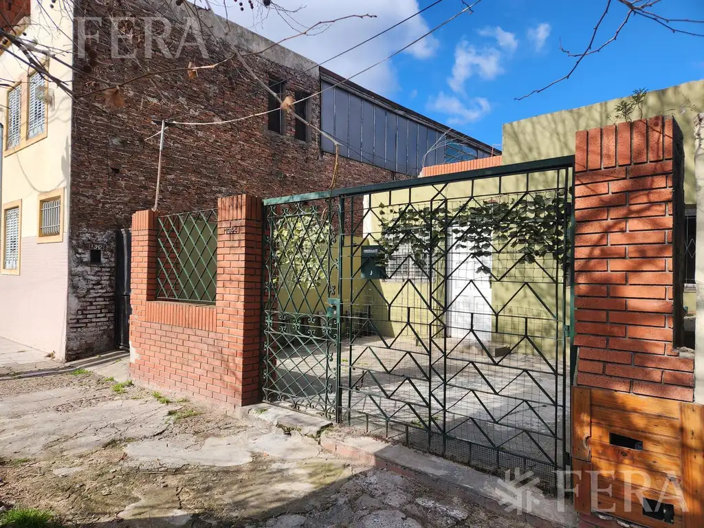 Venta de PH 3 ambientes en  Bernal Oeste