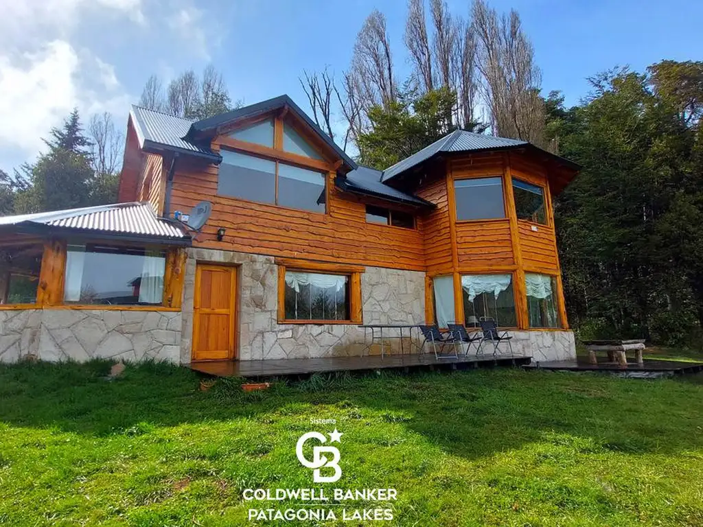 Venta Casa de 3 dormitorios en Lago Moreno - Bariloche