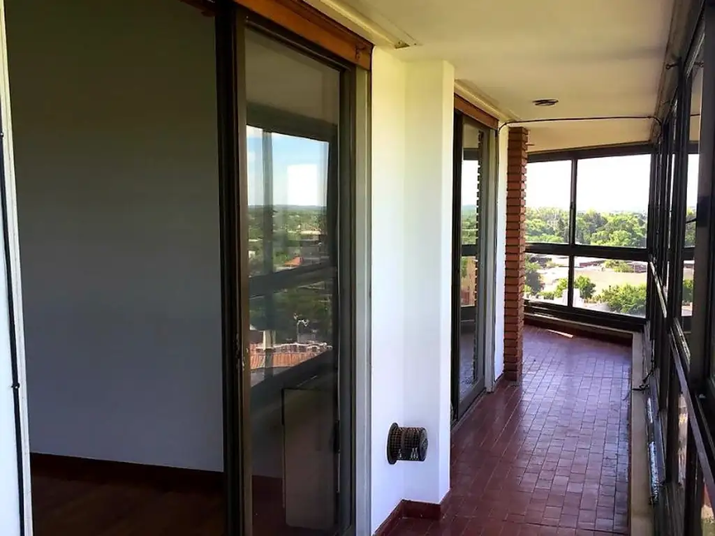 Departamento en Venta en Pilar Centro - 6 ambientes