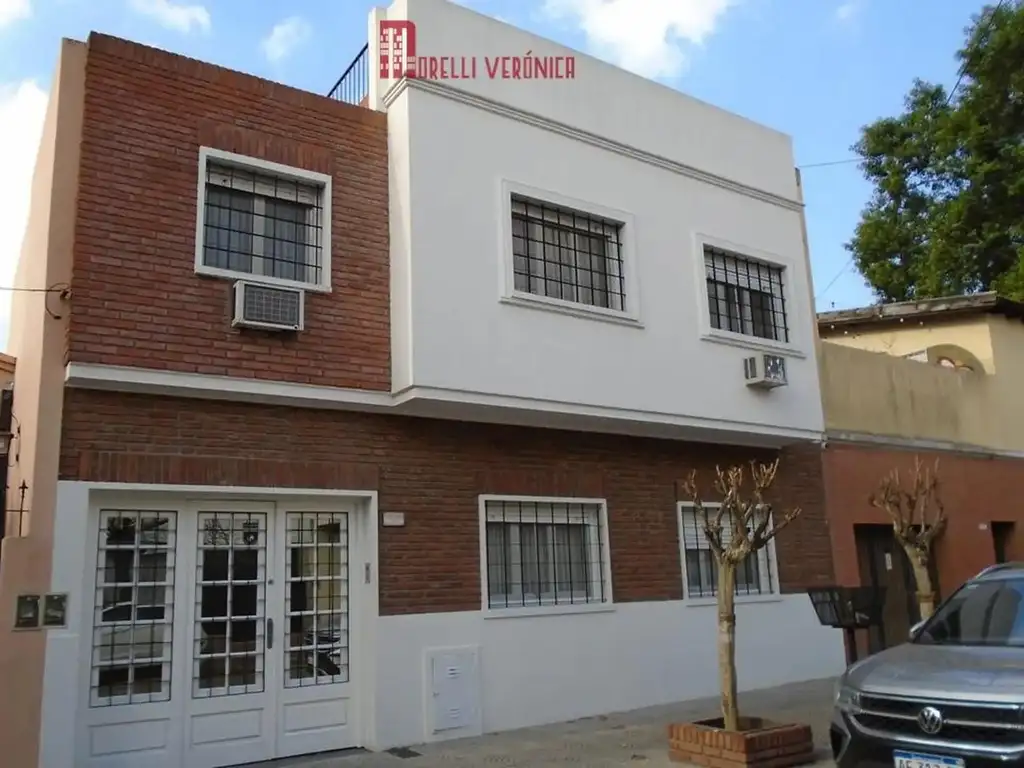 Casa en venta 5 ambientes en Olivos