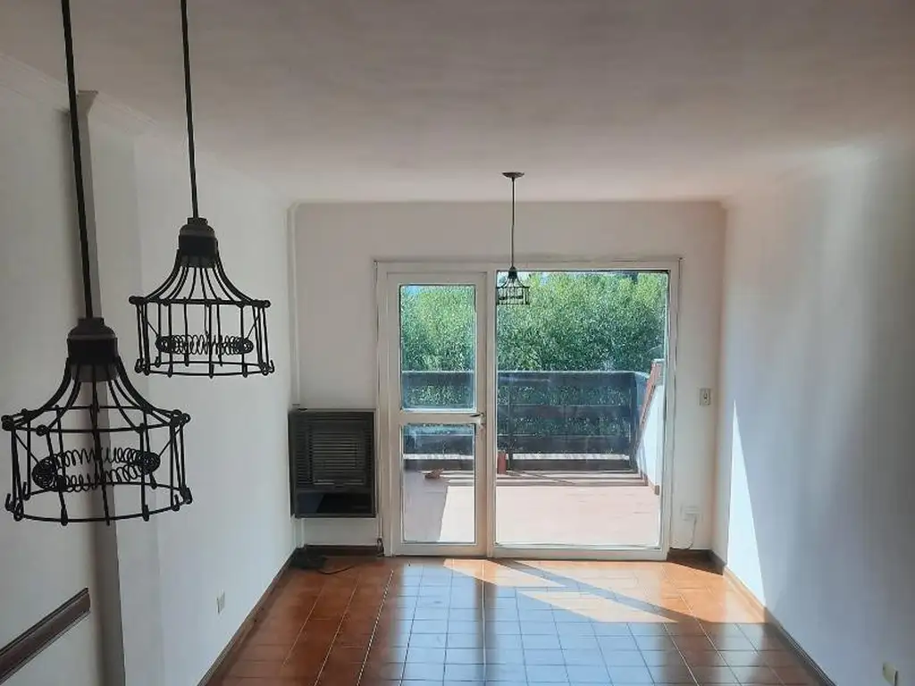 Departamento de tres dormitorios en venta