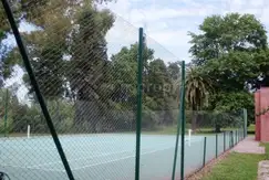 Actividades deportivas tenis en La Pilarica, Barrio cerrado