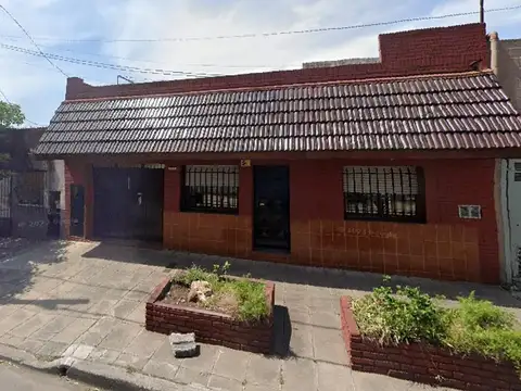 CASA IDEAL DOS FAMILIAS EN SAN JUSTO