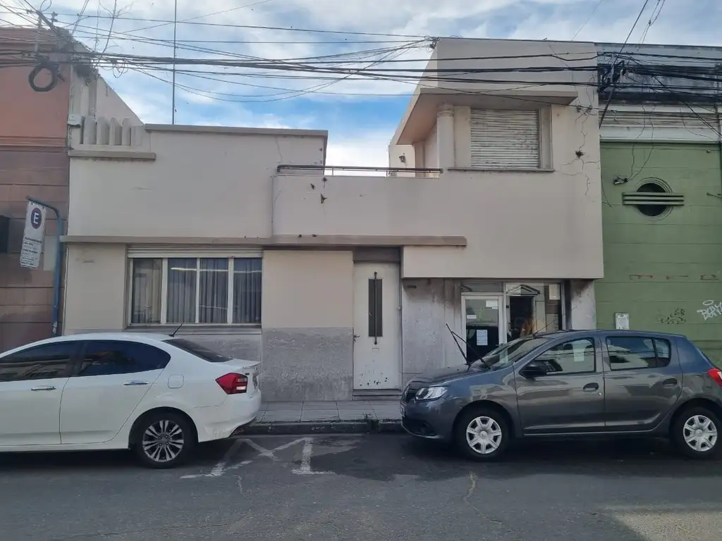 Casa en venta en LA RIOJA 2700 - Santa Fe - Argenprop