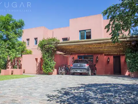 Casa en Venta con cochera