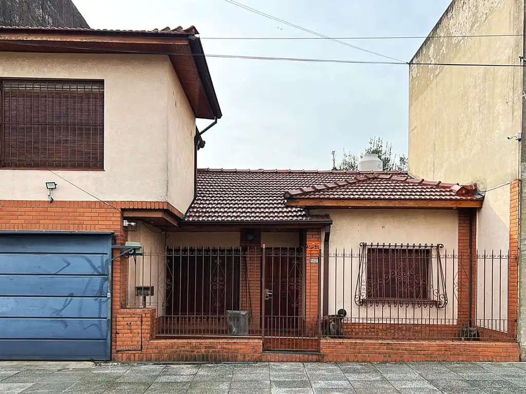 Venta casa 5 ambientes, 4 dormitorios, El Palomar