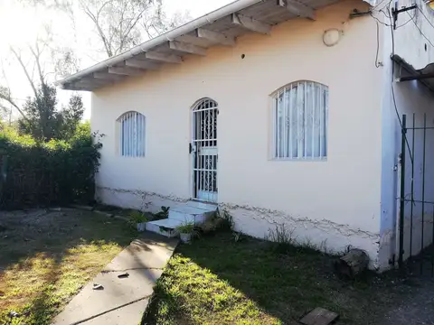 Casa en venta en 176 E/ 27 y 28 0 - Berisso - Argenprop